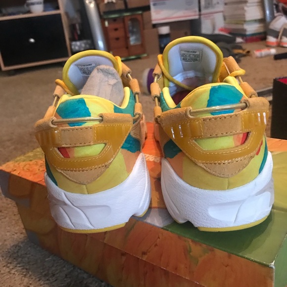 ASICS Onitsuka Tiger Gel Mai. Size 9.5 M, 11 W - Picture 4 of 8